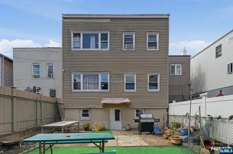 6208 Durham Avenue North Bergen NJ 07047