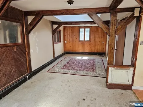 30 Riverside Drive Oakland NJ 07436