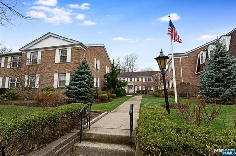 364 E Ridgewood Avenue Ridgewood NJ 07450