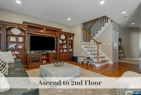 80 W Prospect Street Waldwick NJ 07463