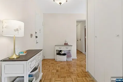4 Horizon Road Fort Lee NJ 07024