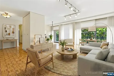 4 Horizon Road Fort Lee NJ 07024