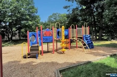 4 Horizon Road Fort Lee NJ 07024
