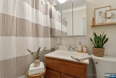 4 Horizon Road Fort Lee NJ 07024