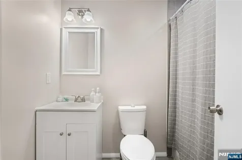 13 Hunters Lane Andover Twsp NJ 07821