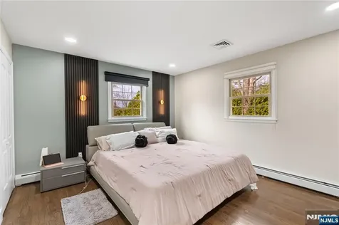 13 Hunters Lane Andover Twsp NJ 07821
