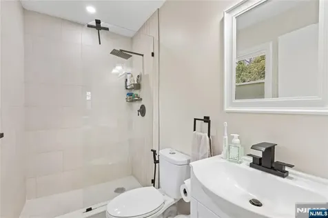 13 Hunters Lane Andover Twsp NJ 07821