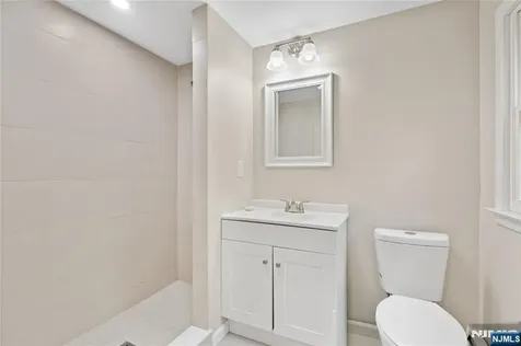 13 Hunters Lane Andover Twsp NJ 07821