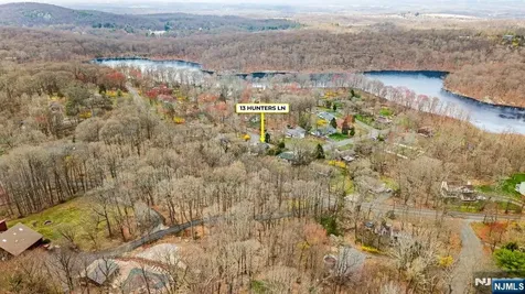 13 Hunters Lane Andover Twsp NJ 07821
