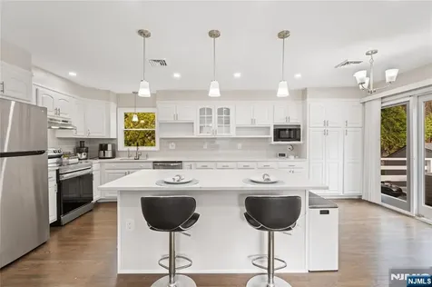 13 Hunters Lane Andover Twsp NJ 07821
