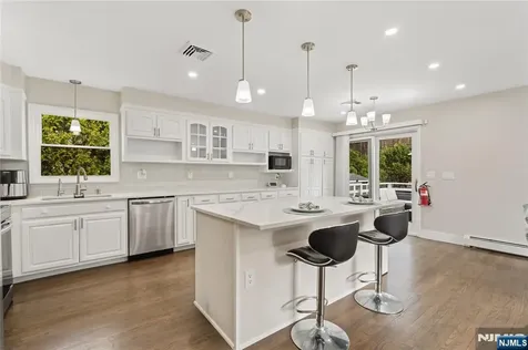 13 Hunters Lane Andover Twsp NJ 07821