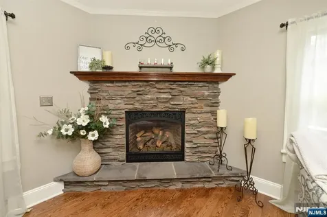6 Long Avenue Mahwah NJ 07430