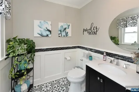 6 Long Avenue Mahwah NJ 07430