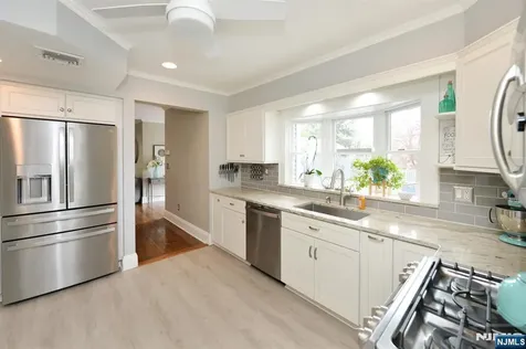 6 Long Avenue Mahwah NJ 07430