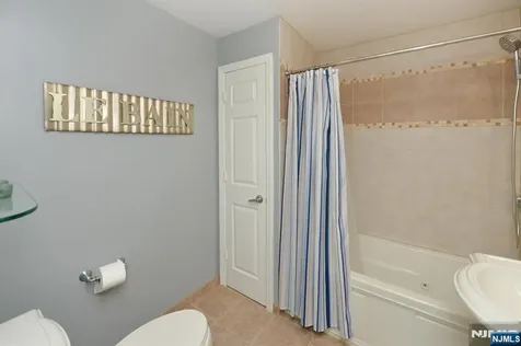6 Long Avenue Mahwah NJ 07430