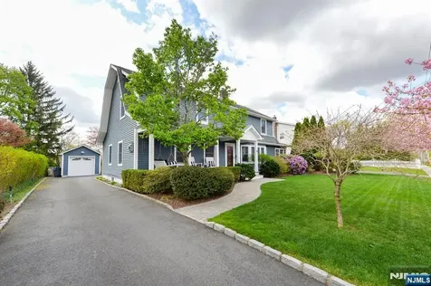 6 Long Avenue Mahwah NJ 07430