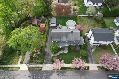 6 Long Avenue Mahwah NJ 07430