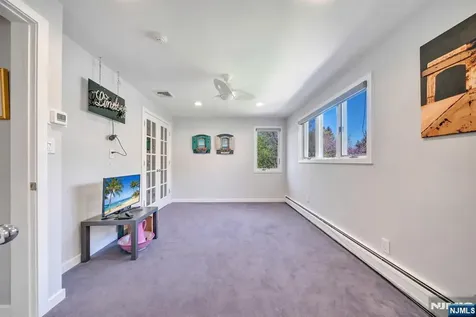 1 Collins Avenue Closter NJ 07624