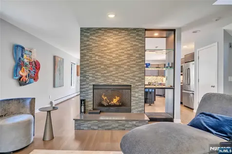 1 Collins Avenue Closter NJ 07624