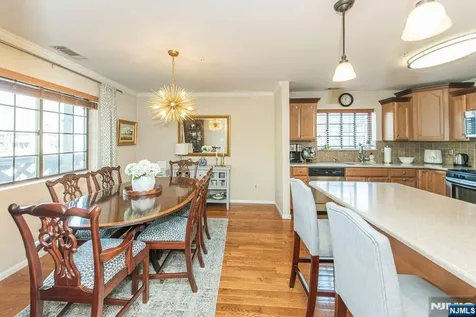 802 Thoreau Court Mahwah NJ 07430