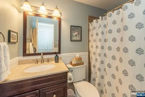 802 Thoreau Court Mahwah NJ 07430