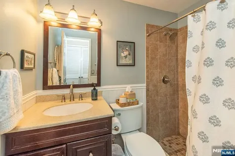 802 Thoreau Court Mahwah NJ 07430