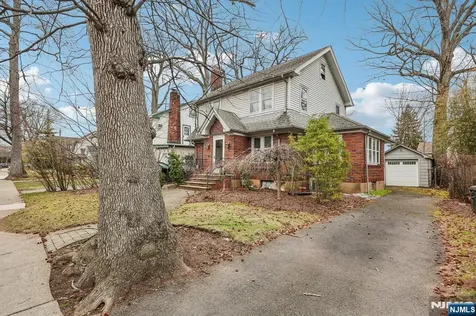 971 Garrison Avenue Teaneck NJ 07666