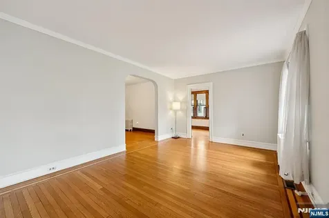 971 Garrison Avenue Teaneck NJ 07666