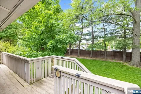18 Dogwood Court Westwood NJ 07675