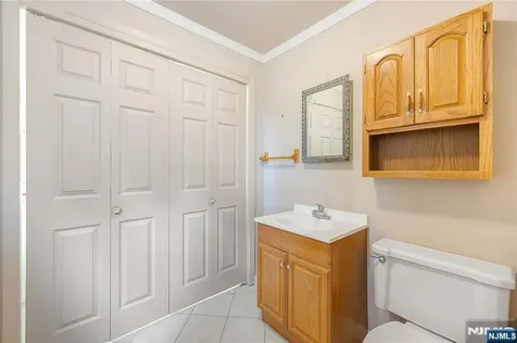 18 Dogwood Court Westwood NJ 07675