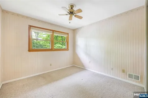 18 Dogwood Court Westwood NJ 07675