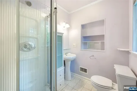 18 Dogwood Court Westwood NJ 07675