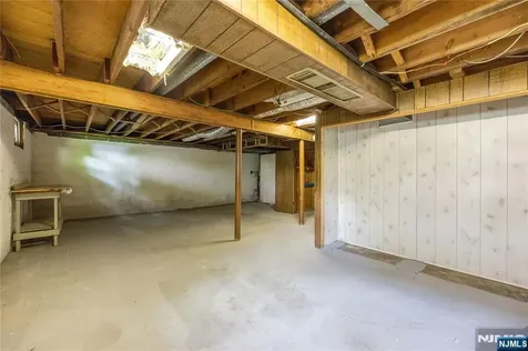 18 Dogwood Court Westwood NJ 07675