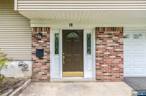 18 Dogwood Court Westwood NJ 07675