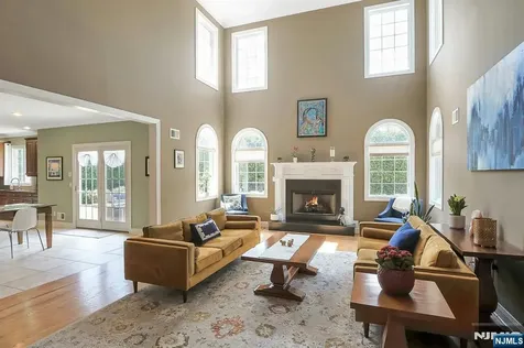 103 Ivy Lane River Vale NJ 07675