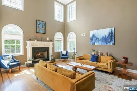 103 Ivy Lane River Vale NJ 07675