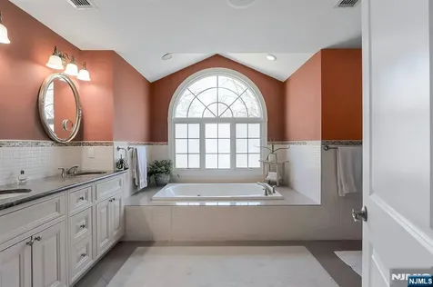 103 Ivy Lane River Vale NJ 07675