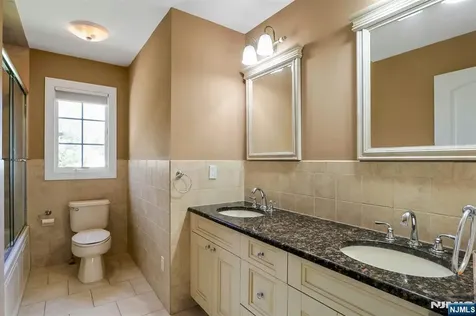 103 Ivy Lane River Vale NJ 07675