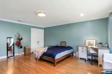 103 Ivy Lane River Vale NJ 07675