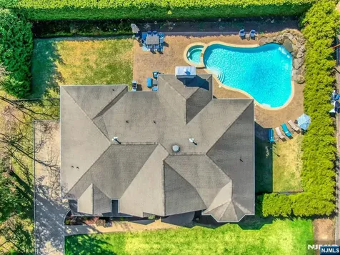 103 Ivy Lane River Vale NJ 07675