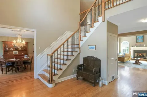 103 Ivy Lane River Vale NJ 07675