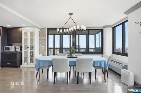 300 Winston Drive Cliffside Park NJ 07010