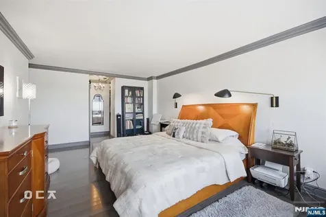 300 Winston Drive Cliffside Park NJ 07010