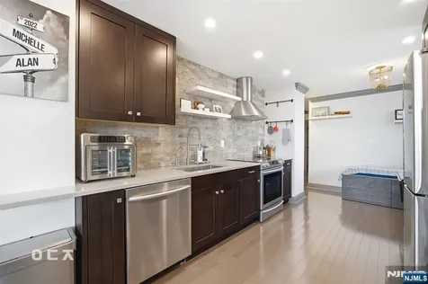 300 Winston Drive Cliffside Park NJ 07010