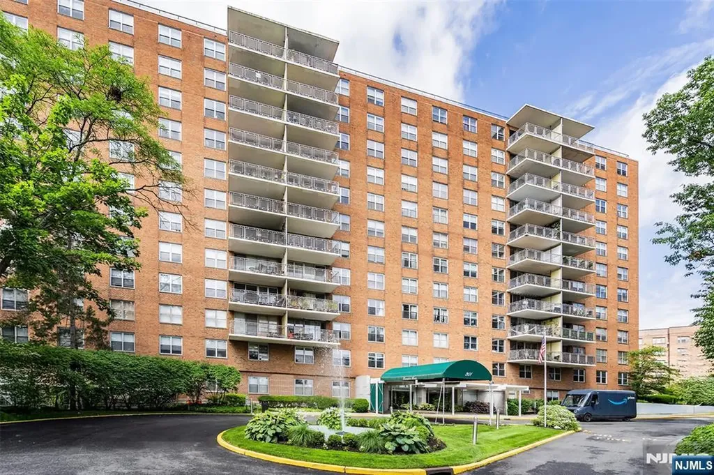 301 Beech Street Hackensack NJ 07601