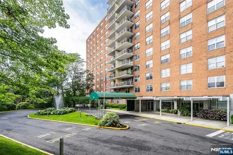 301 Beech Street Hackensack NJ 07601