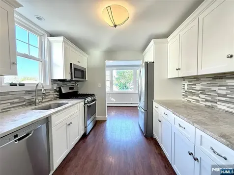 110 6th Street Wood Ridge NJ 07075