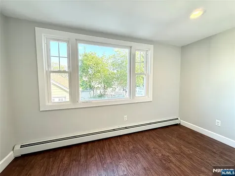 110 6th Street Wood Ridge NJ 07075