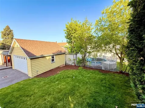 110 6th Street Wood Ridge NJ 07075