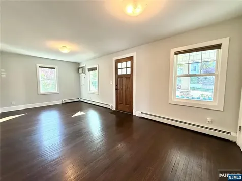 110 6th Street Wood Ridge NJ 07075